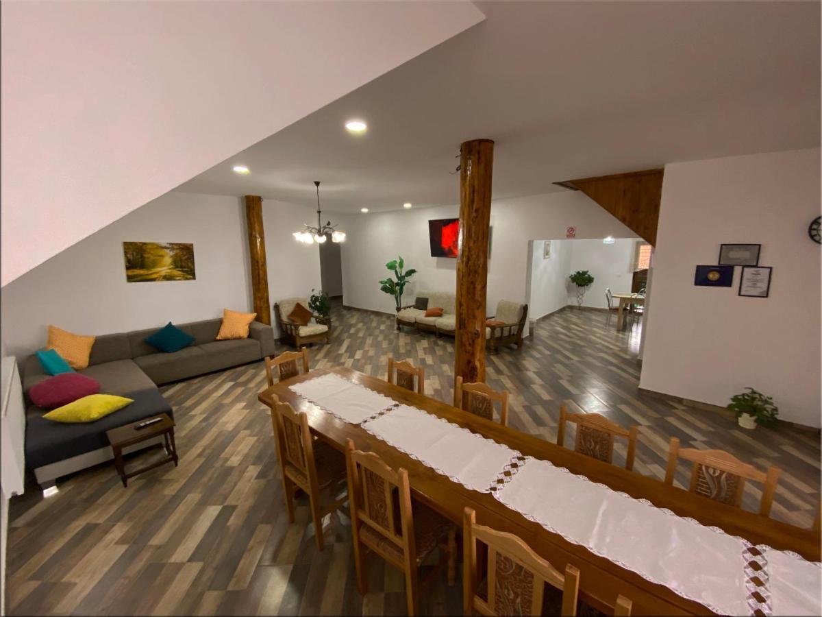 Casa Monica Guest House Dragus Luaran gambar